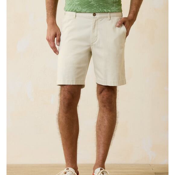 Tommy Bahama Men's Key West Bay Chino Shorts Flat Front Sand Size 44 NWT